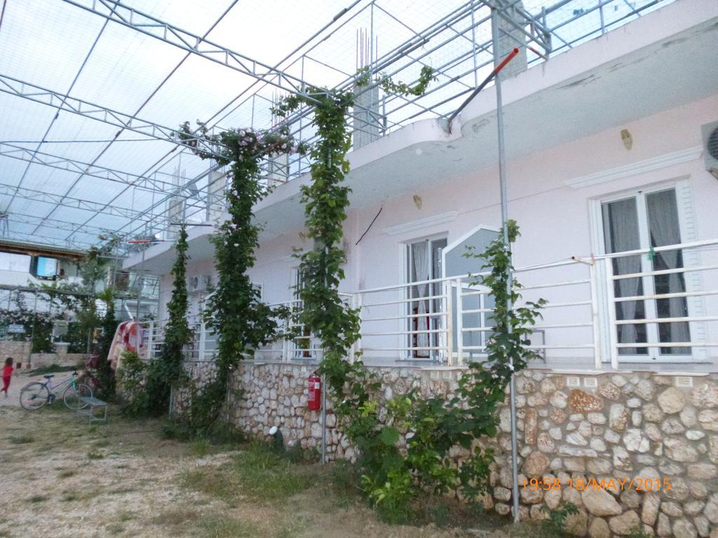 Apartments Cerro Ksamil Eksteriør billede